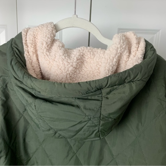 Reversible Green/Fleece jacket. - Picture 9 of 11